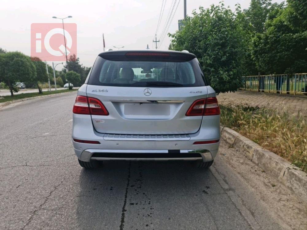 مرسيدس بنز ام ال- كلاس